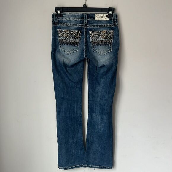 Stylish Embroidered Denim Jeans by Miss‎ Me Size 25 - Picture 2 of 9